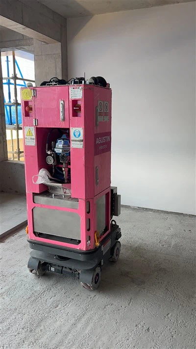 Beltéri permetező robot